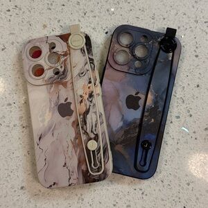 2 IPhone 16 pro Cases